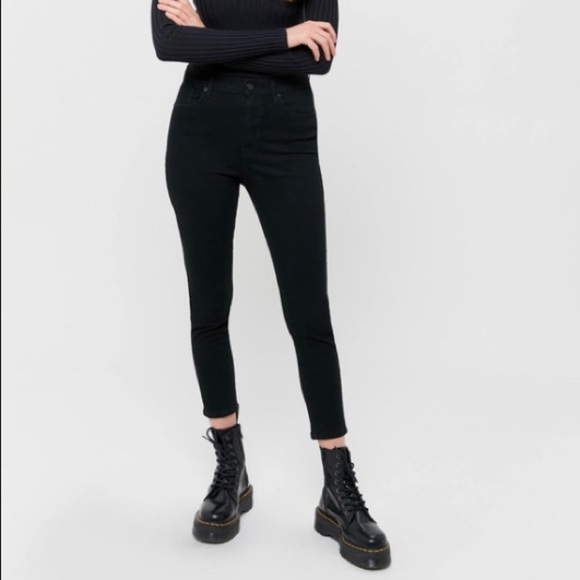 Urban Outfitters Denim - BDG Urban Outfitters Twig Grazer High-Waisted Skinny Jean Black
